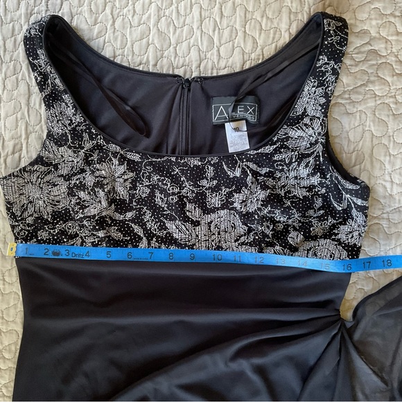 Alex Evenings 2pc Black Gown w/Silver Sparkle & Chiffon Accents Women’s Size10 - Picture 9 of 15